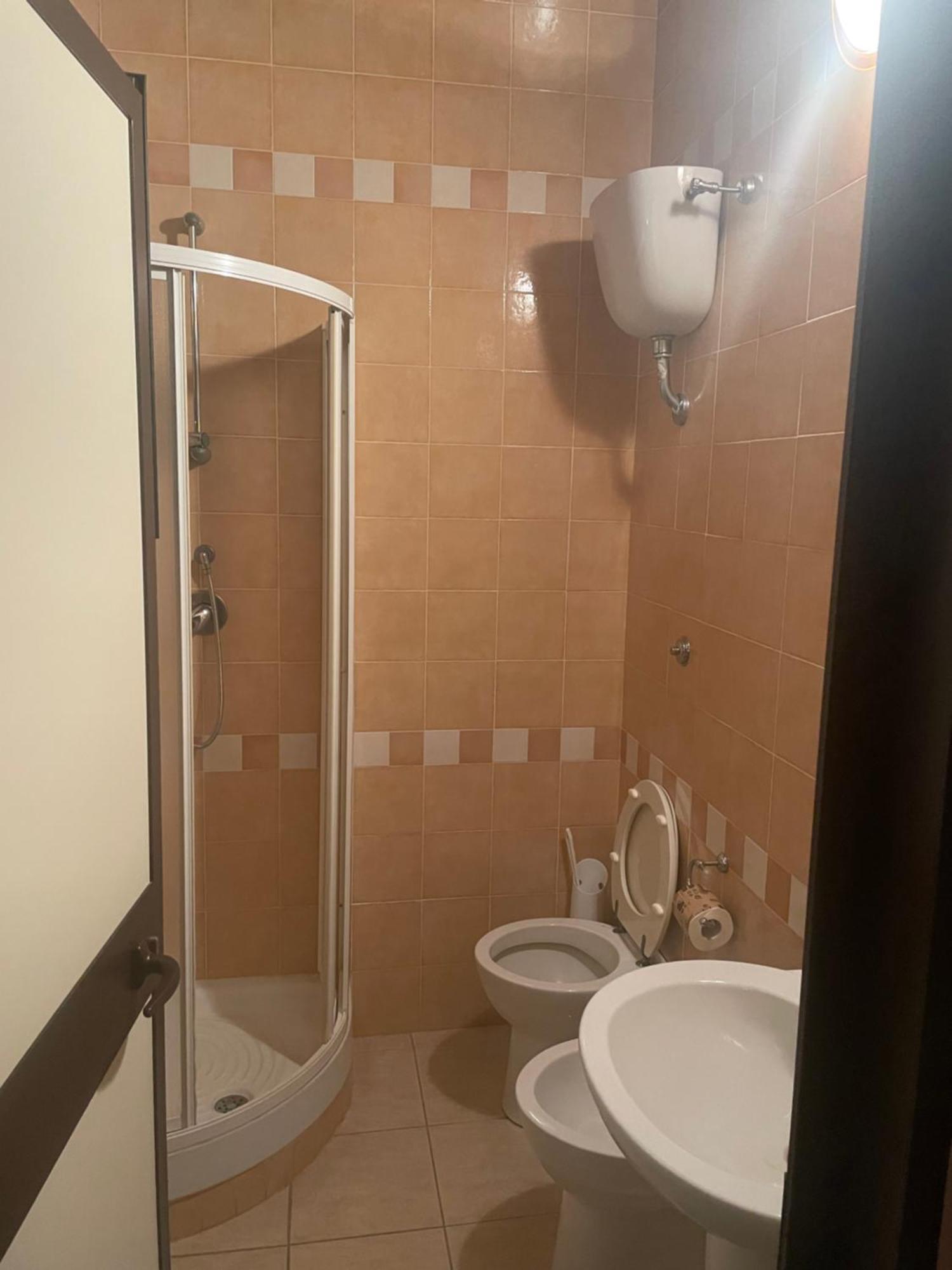 American Motel Cisterna di Latina Eksteriør billede